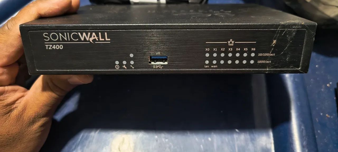 SonicWall TZ400 Firewall