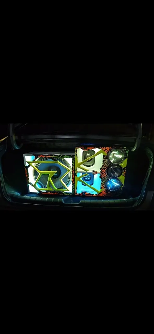 Vendo projeto automotivo pra mala de sedan