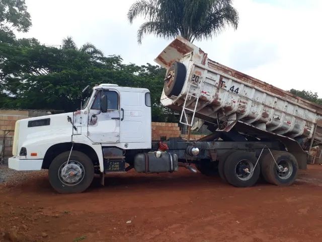 Caminhão Volvo NL10 340 - Ano: 1991 - Doc. em dias - IPVA Isento - Aceito carro até 60 mil - Foto 2