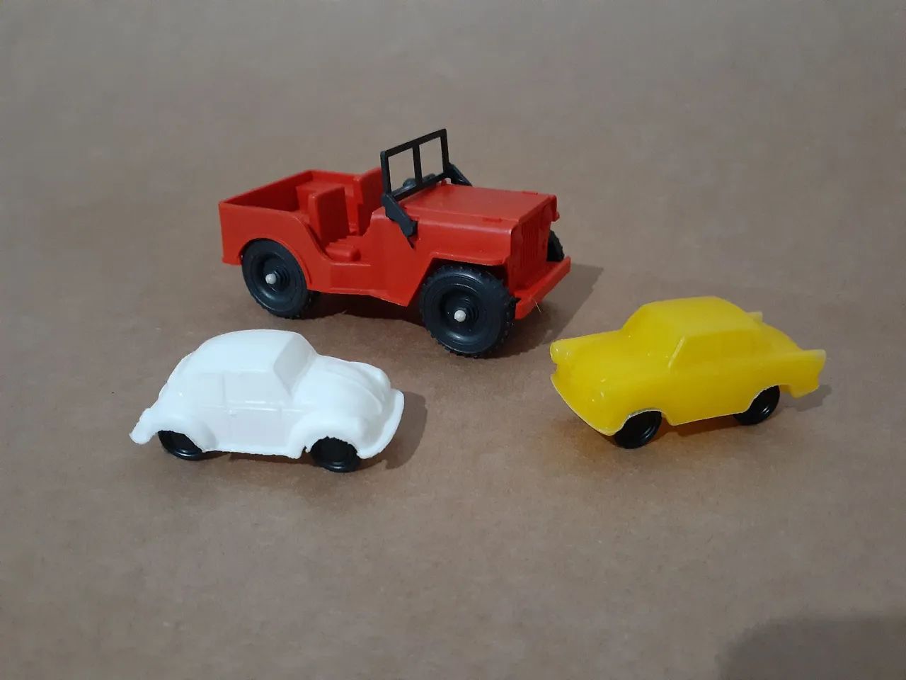 Brinquedos antigos de plástico LOTE