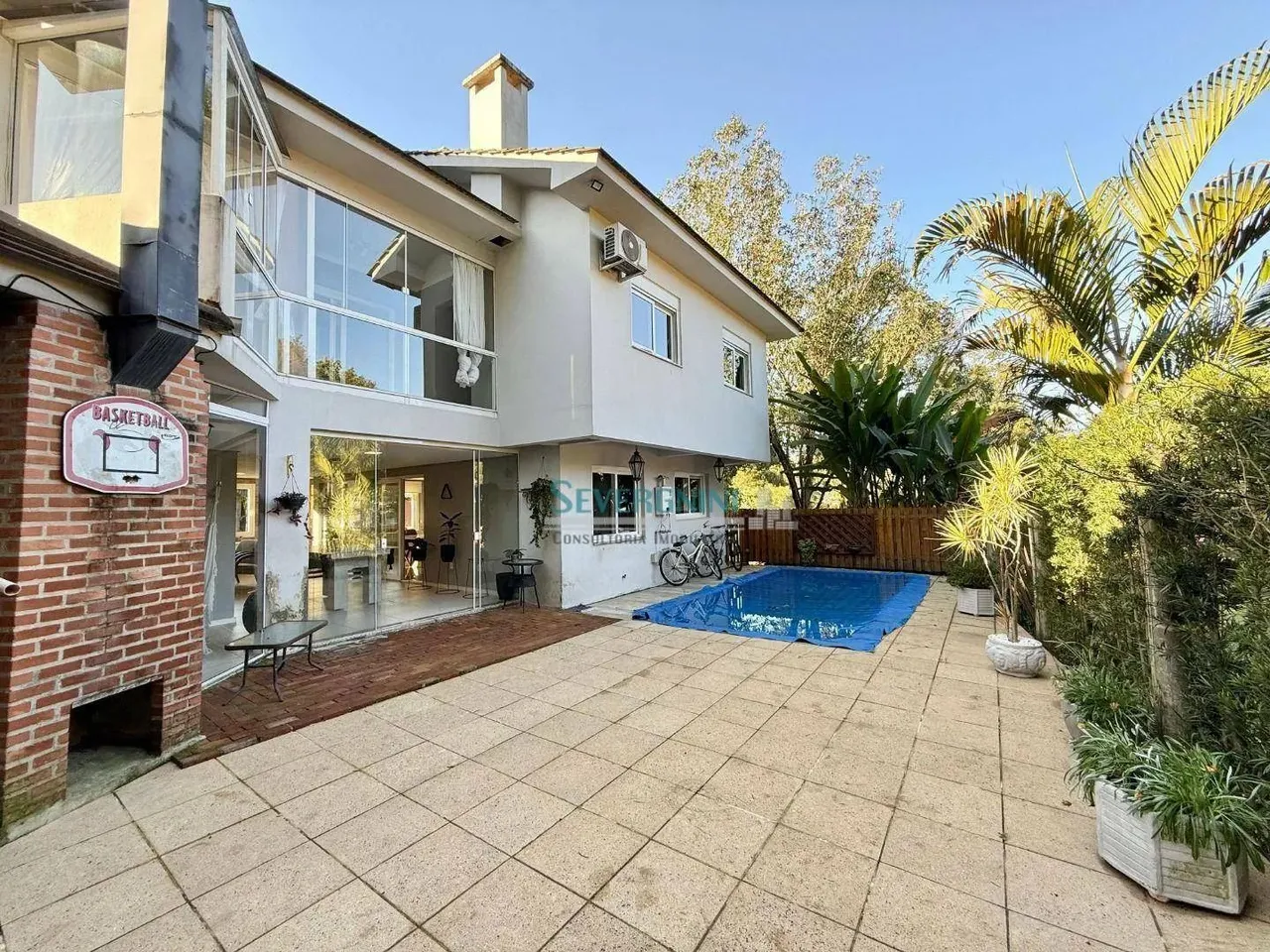 Sobrado com 6 dormitórios à venda, 290 m² por R$ 1.799.000,00 - Centro - Gravataí/RS