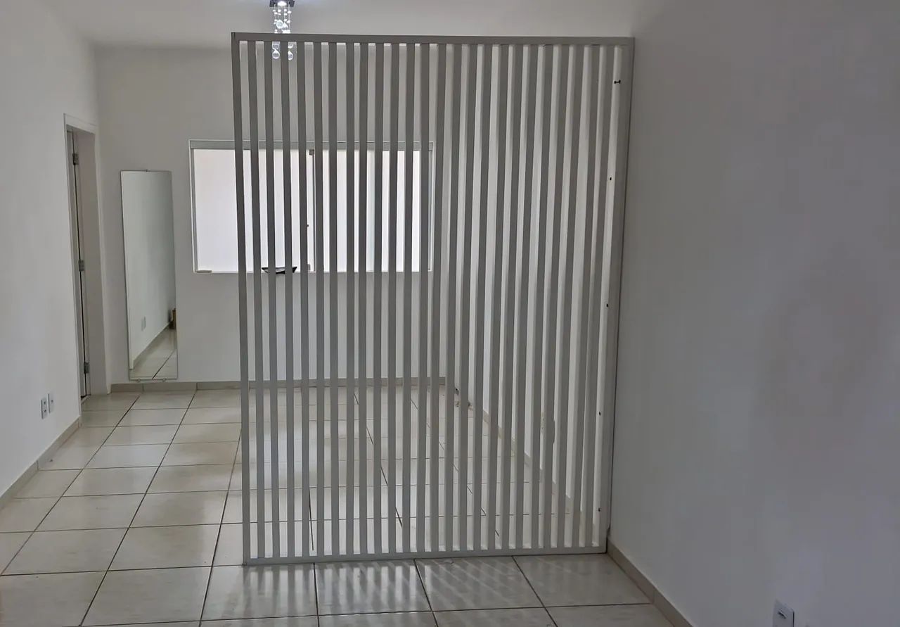 Divisória de fixar na parede 1,62m X 2,2m