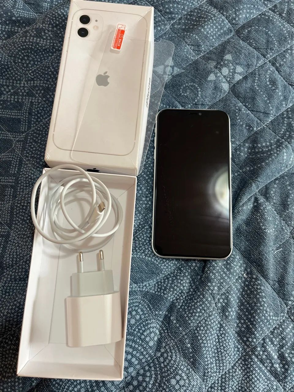 iPhone 11 64gb saude bateria 100%