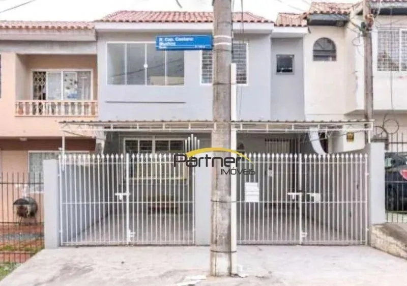 Sobrado com 4 dormitórios para alugar, 170 m² por R$ 3.050,00/mês - Parolin - Curitiba/PR