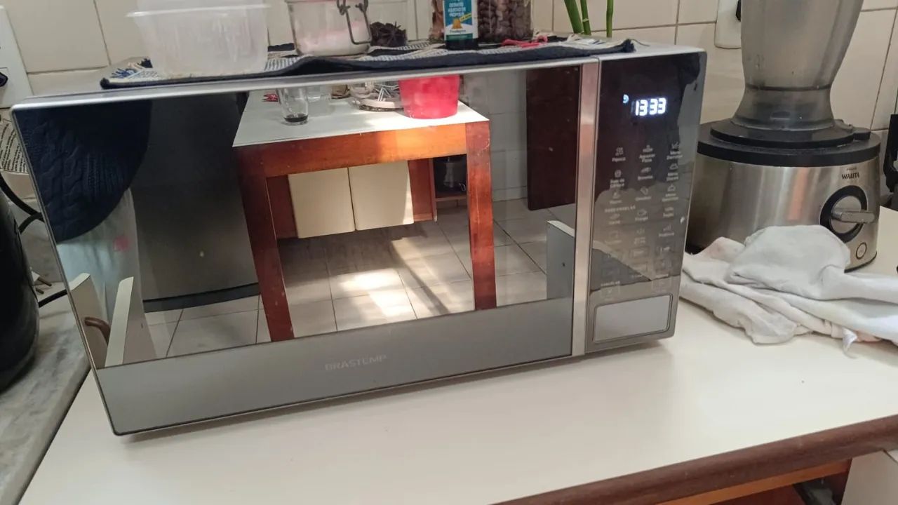 Micro-ondas com Design Moderno e Eficiência - Foto 2