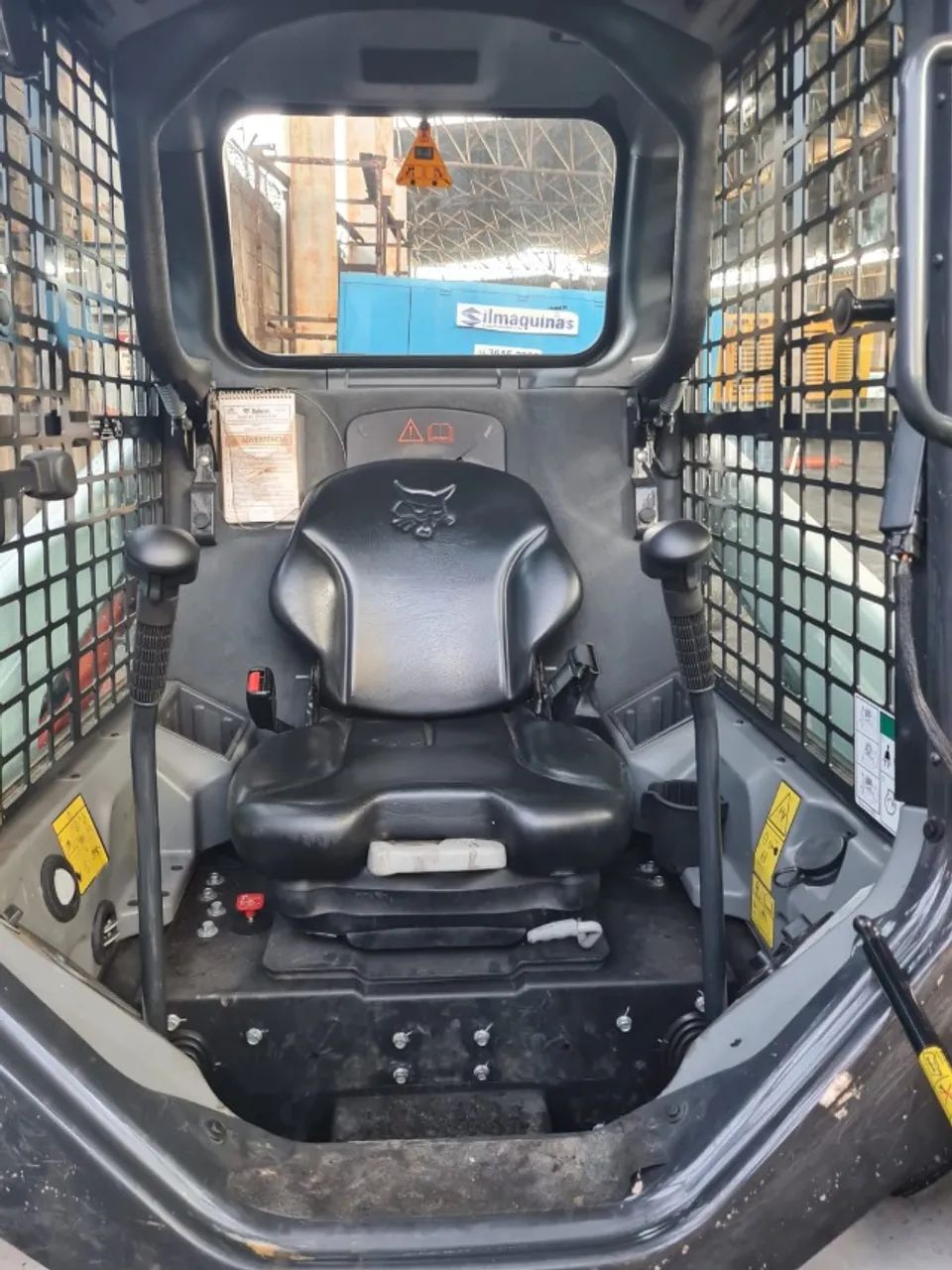 Minicarregadeira Bobcat S450 Ano 2024 Com 661.7hs C Ar Cond - Foto 3