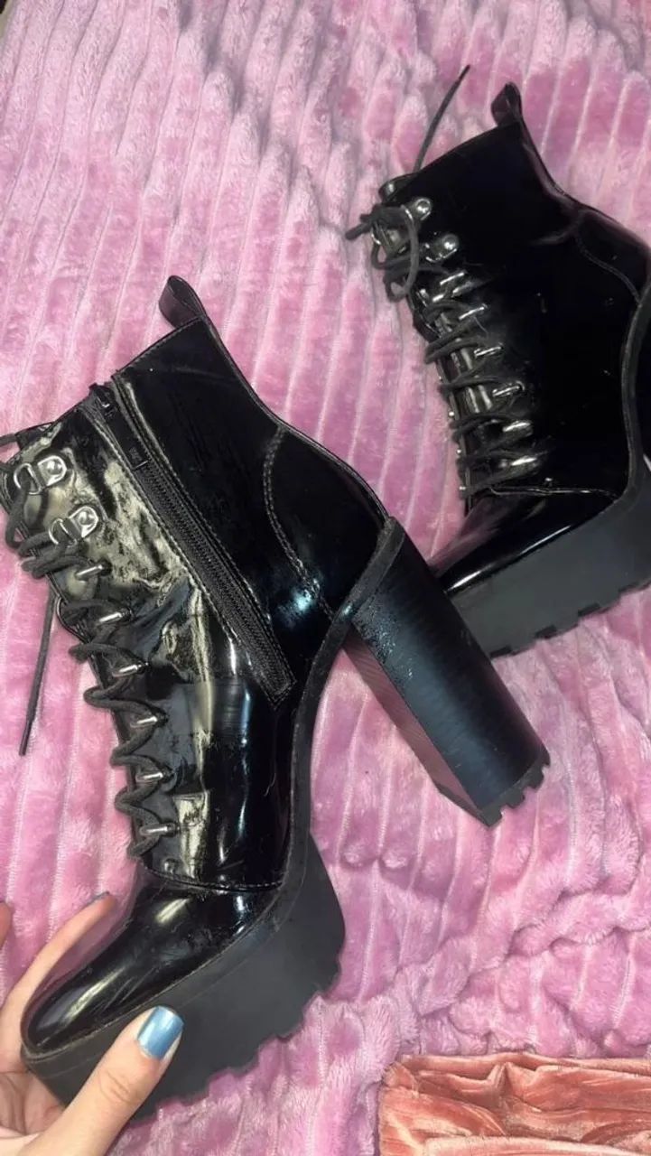Botas Femininas Plataforma Zara - Elegância e Estilo! - Foto 2