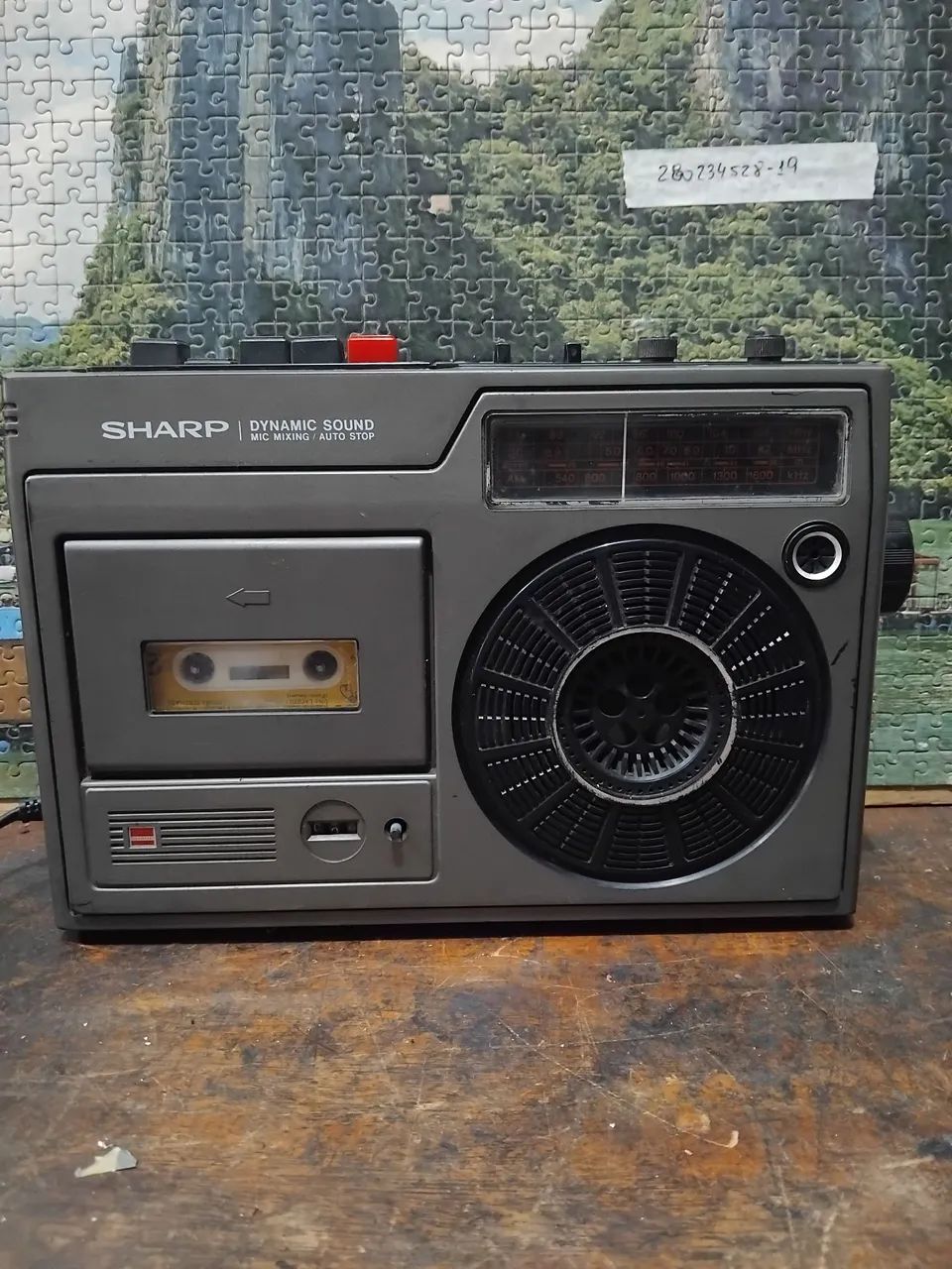 Radio e tape sharp modelo GF 1062 X.