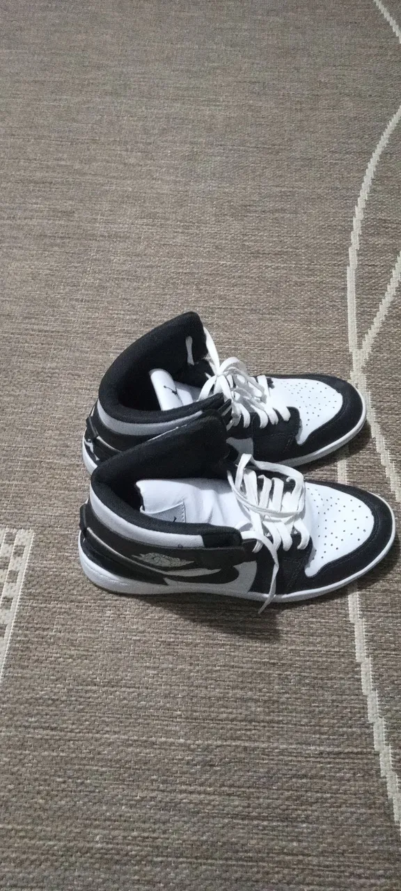 Tênis Infantil Jordan - Preto e Branco