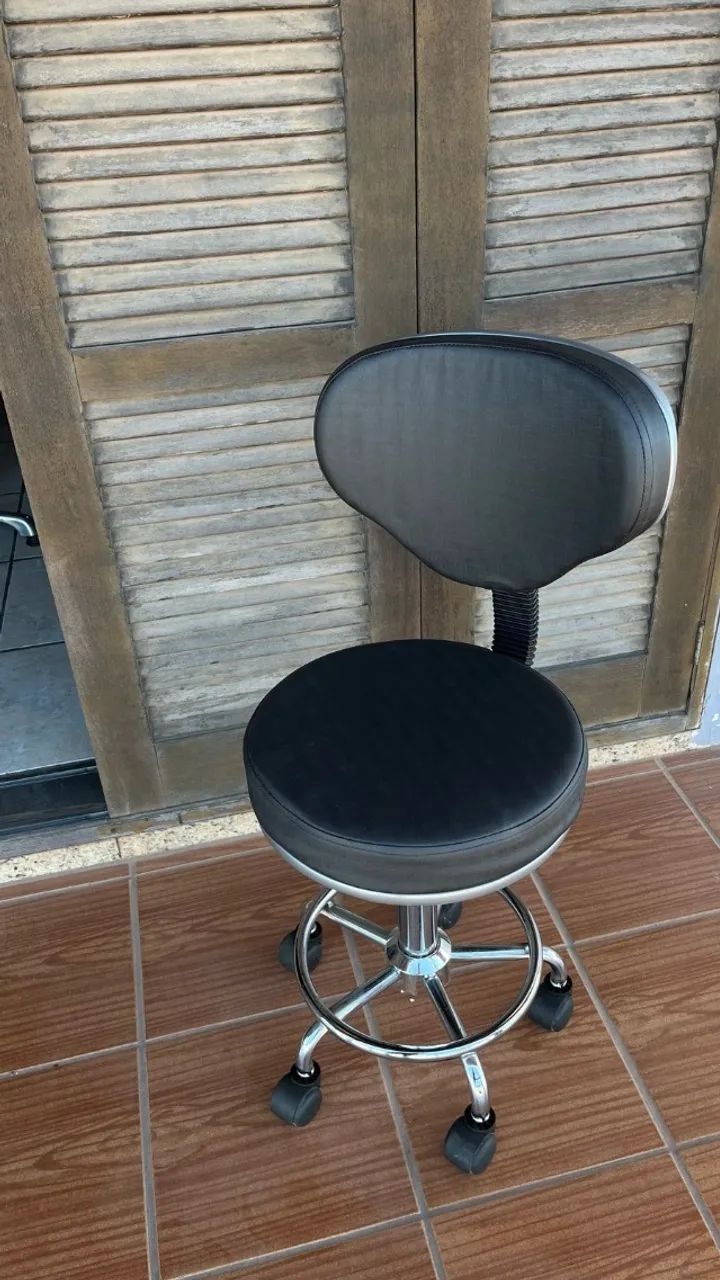 Cadeira de Maquiagem Reclinável e Mocho  - Foto 5