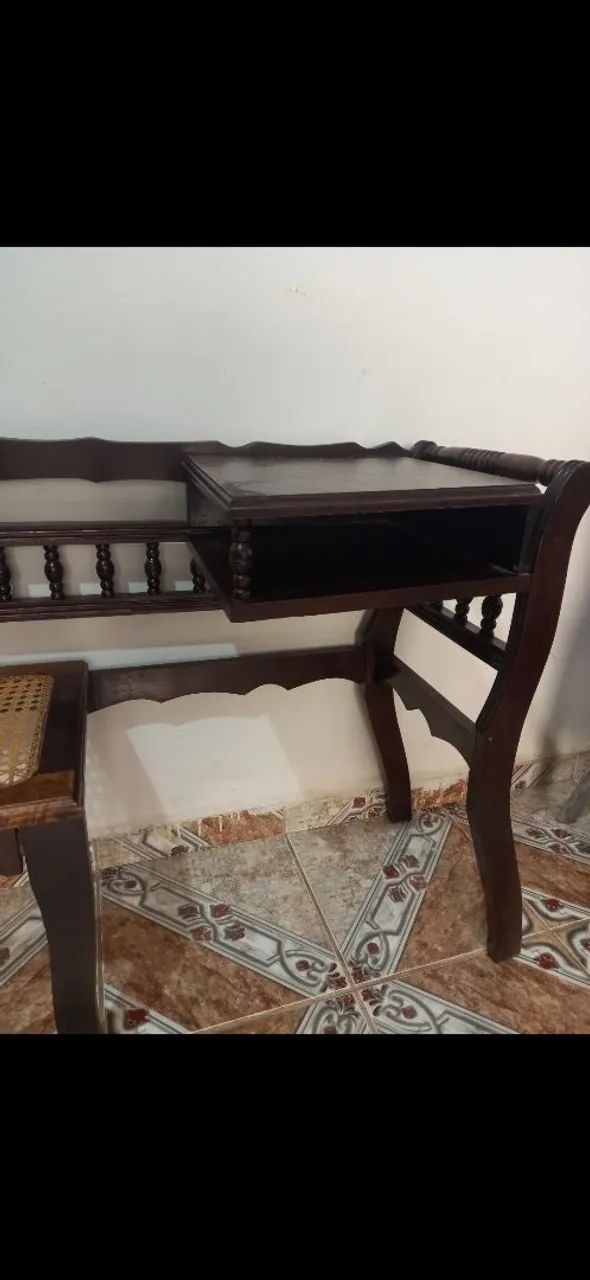 Namoradeira / mesa de telefone64209948492033122