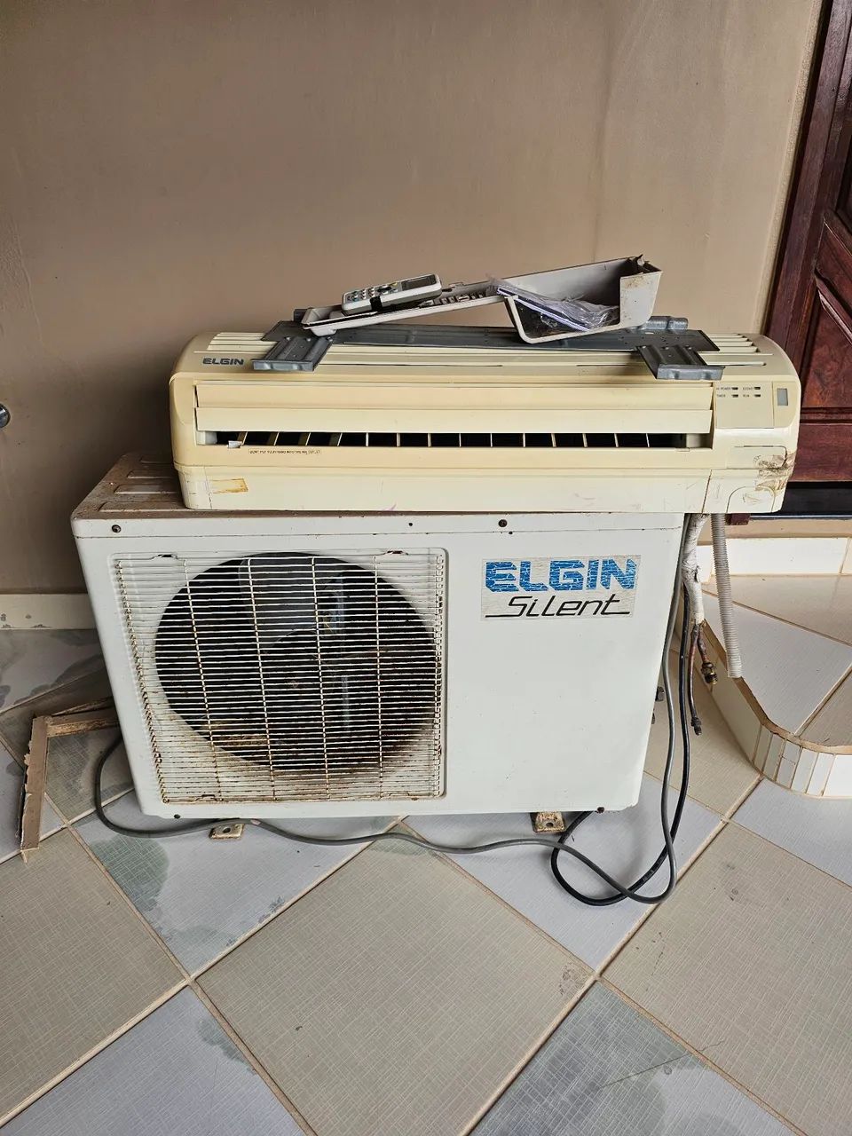 Condensadora e avaliadora Elgin 12000 btus