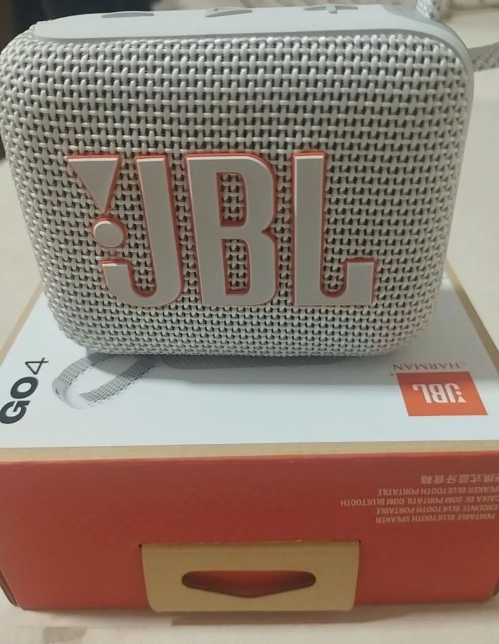 Caixinha de Som JBL via bluetooth