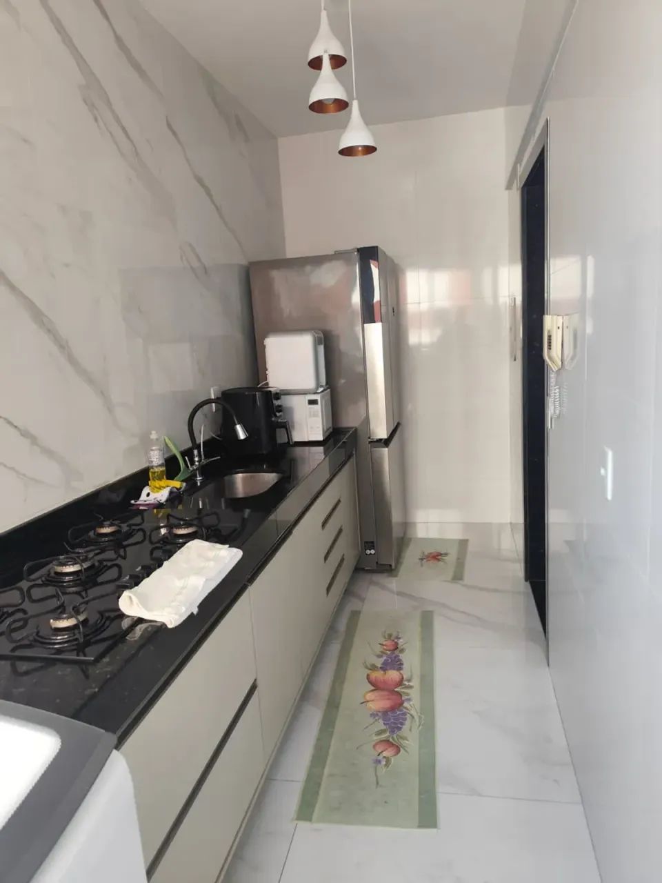 OPORTUNIDADE APARTAMENTO TODO MONTADO COM ELEVADOR PRÓXIMO A TUDO - Foto 2