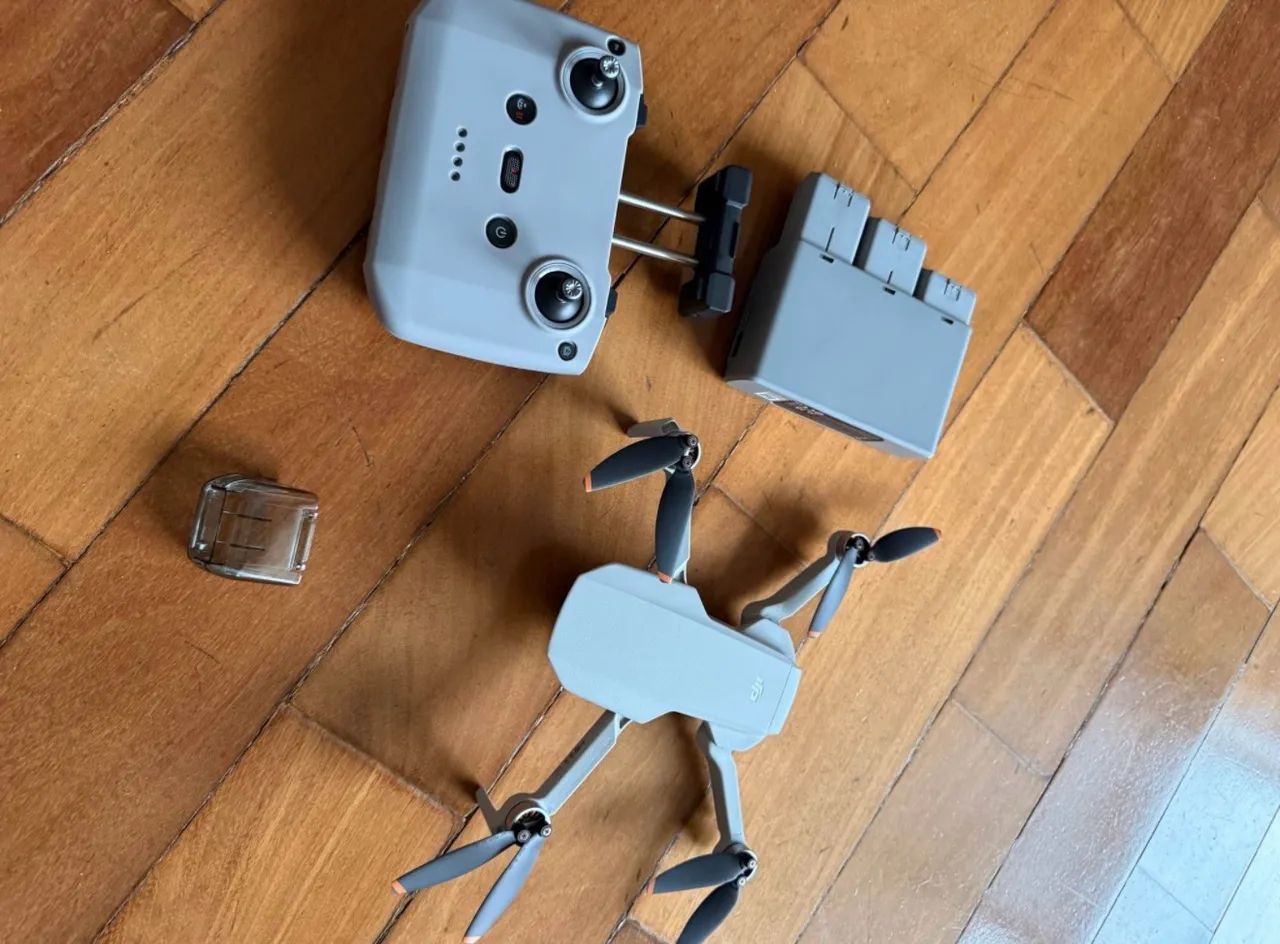 DJI Mini 2 SE Fly More Combo - Foto 5