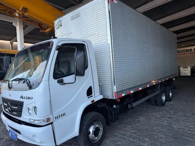 1016 único dono Truk km baixo 
