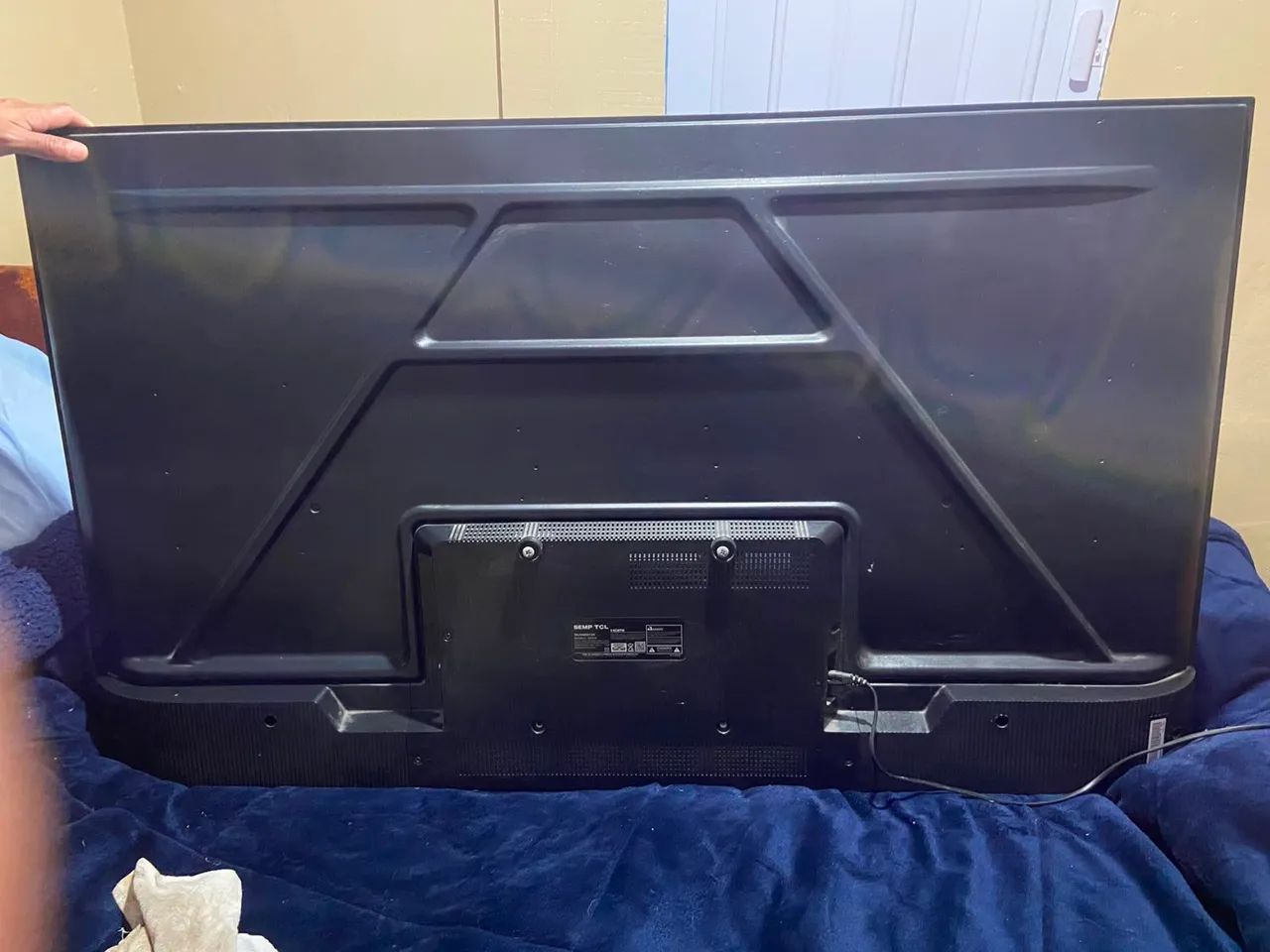 TV 55 pegadas TCL nova - Foto 4