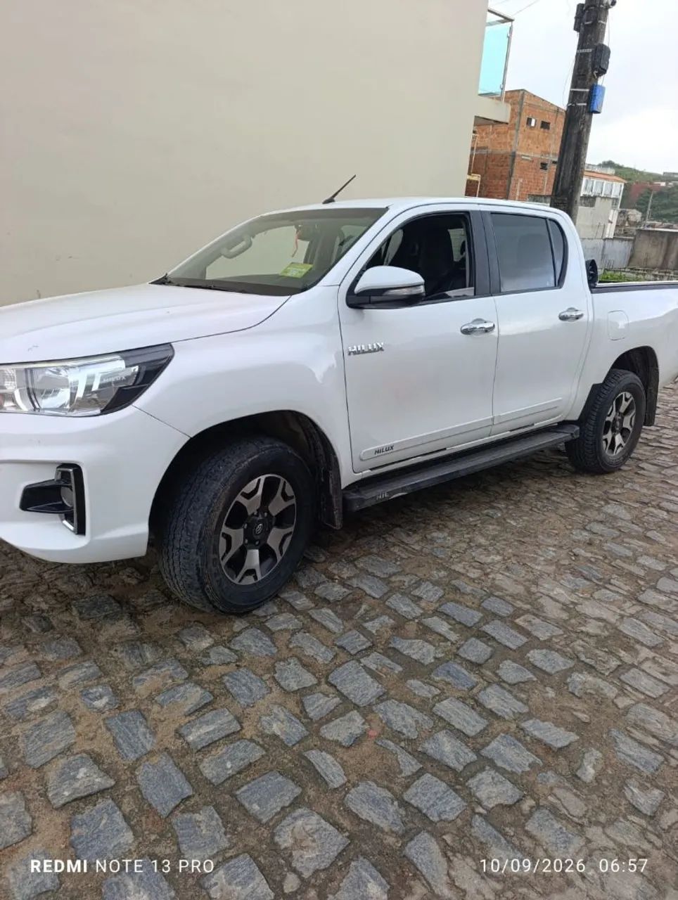 Toyota Hilux CD 4X4 2.8 DIESEL MEC. 2017