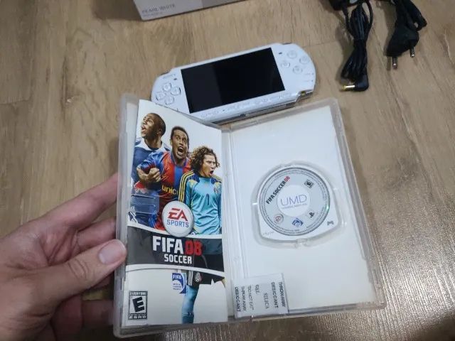 PSP 3001 Pearl White com caixa réplica (Sem Bateria) - Consoles de