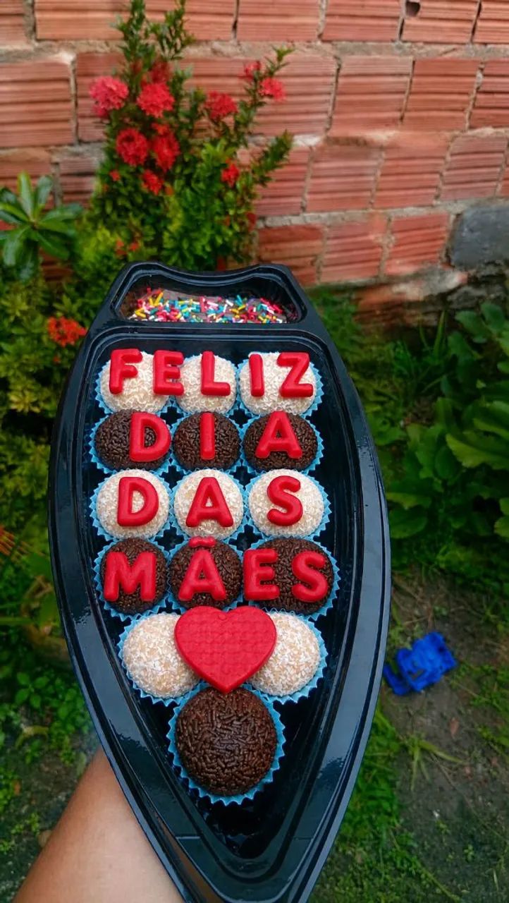 Barca de brigadeiros para as mães 