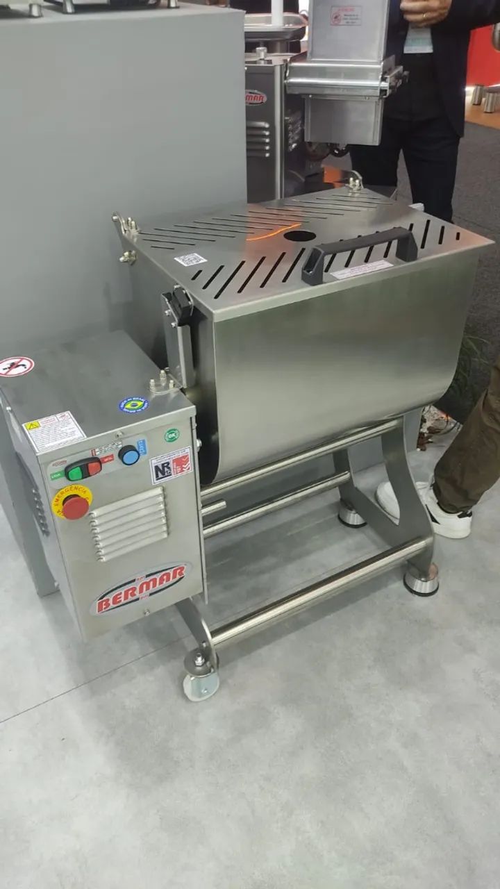 misturador de carnes 60kg / motor weg 1 cv 