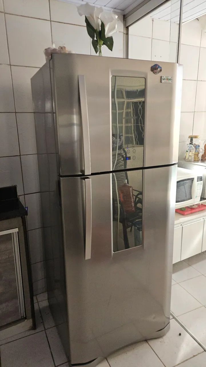 Geladeira eletrolux 