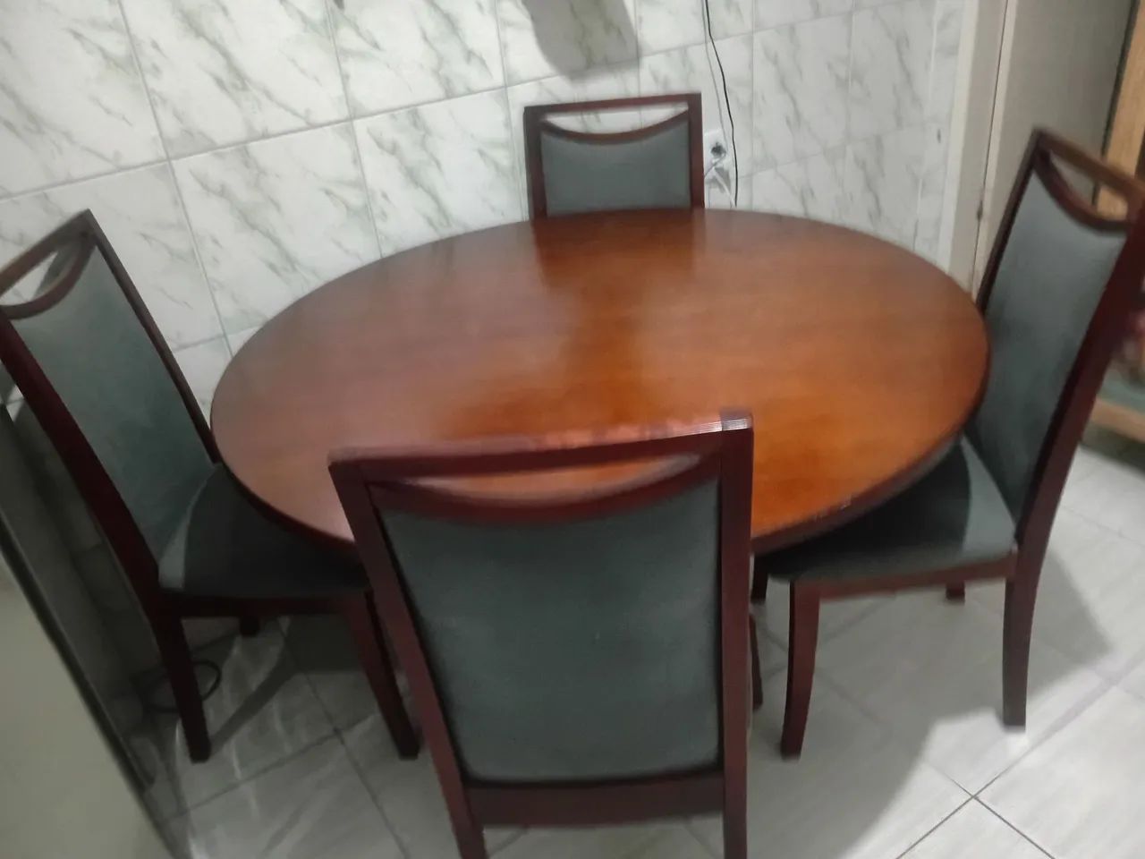 Mesa (1,20m diâmetro) formato leque - MADEIRA - Foto 4