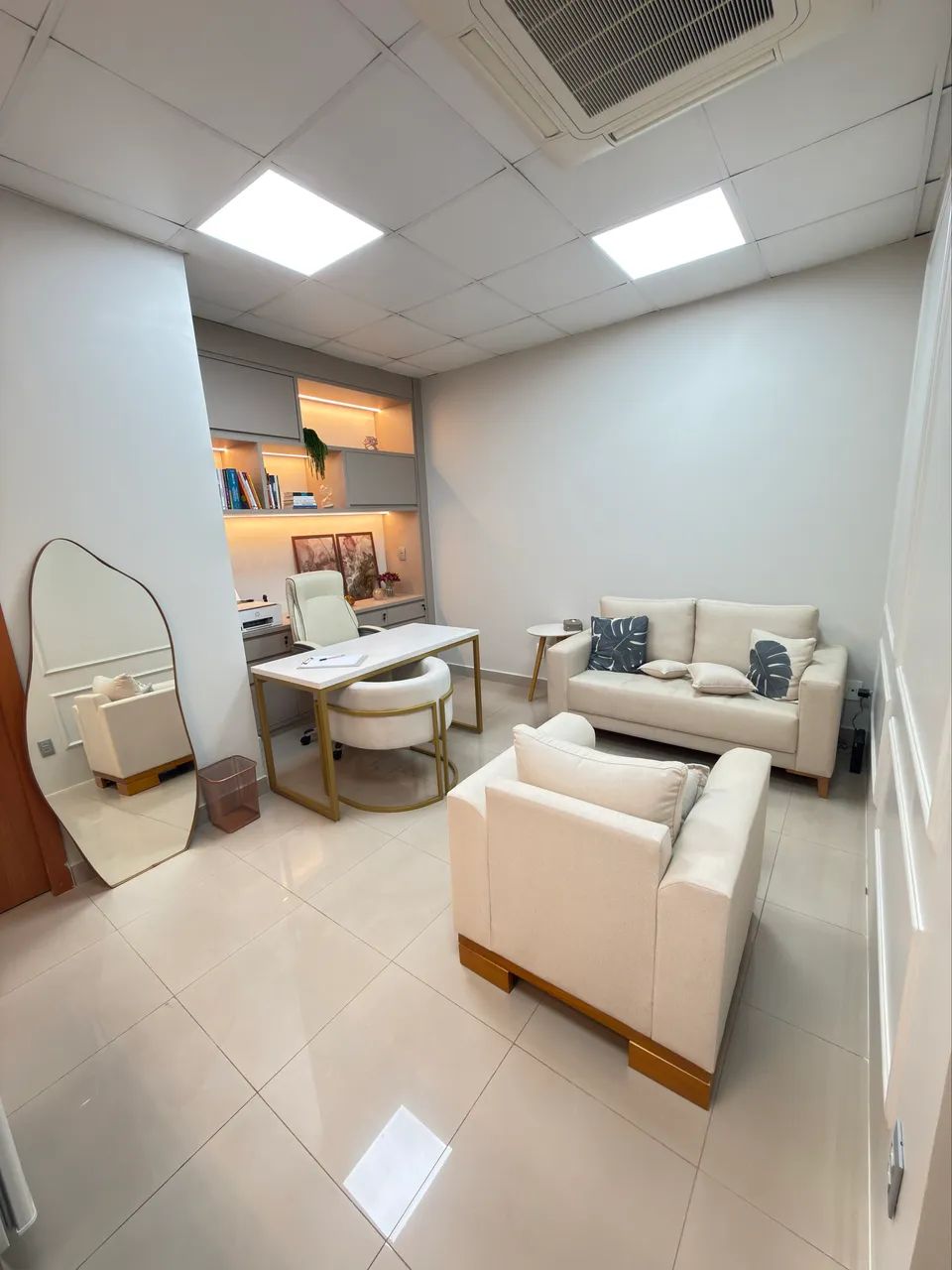 OPORTUNIDADE ÚNICA SALA COMERCIAL PORTEIRA FECHADA NO CENTRO SUL DE CUIABÁ - Foto 4