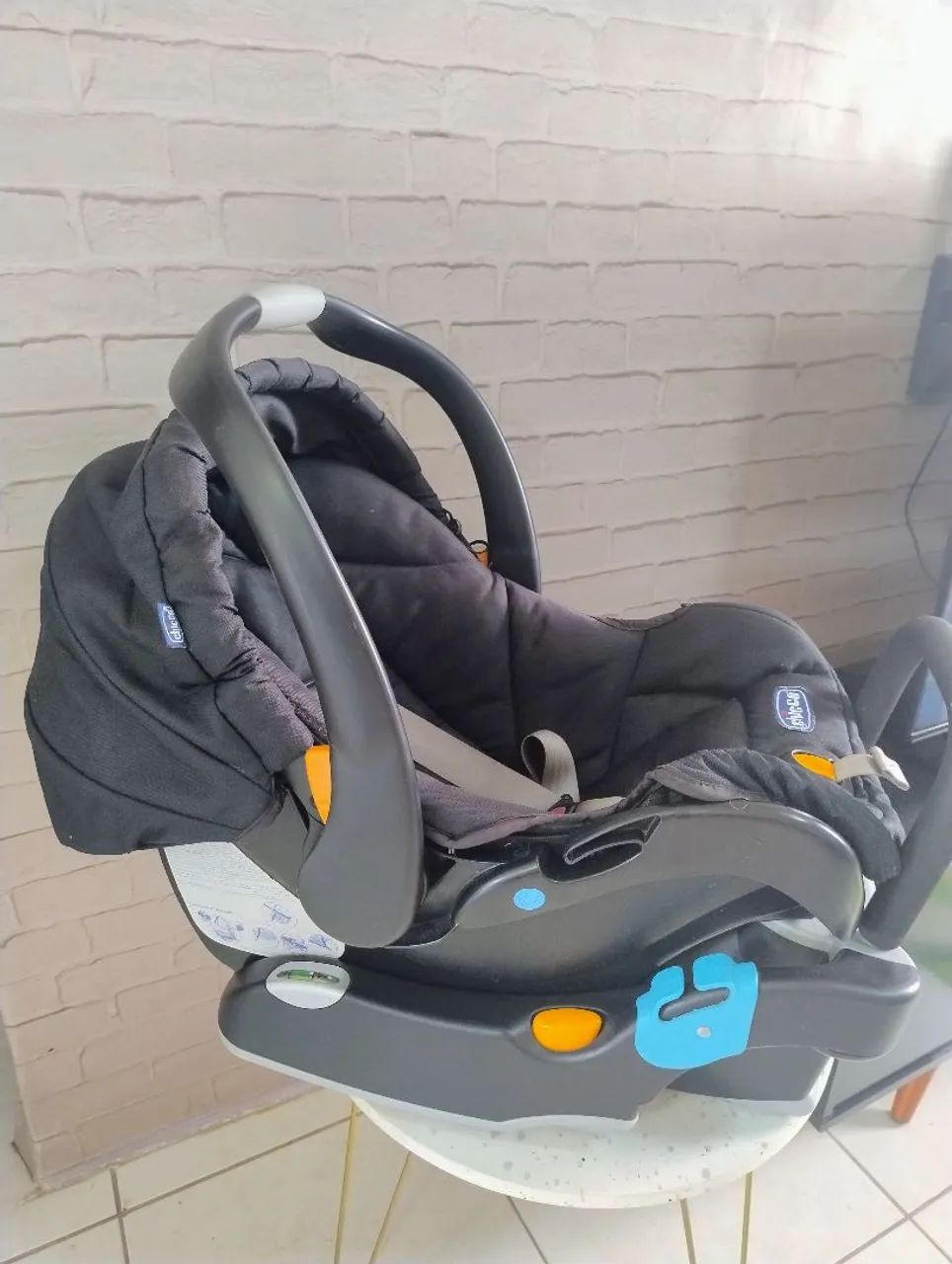 Bebê conforto com base Chicco - Foto 4