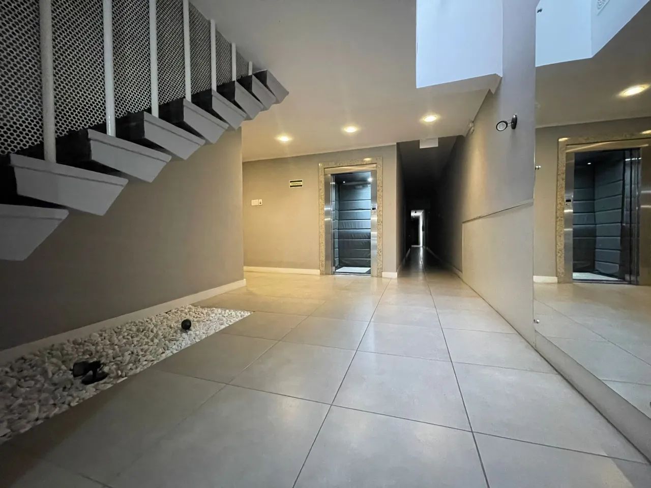 Apartamento 2 quartos com sacada. - Foto 2