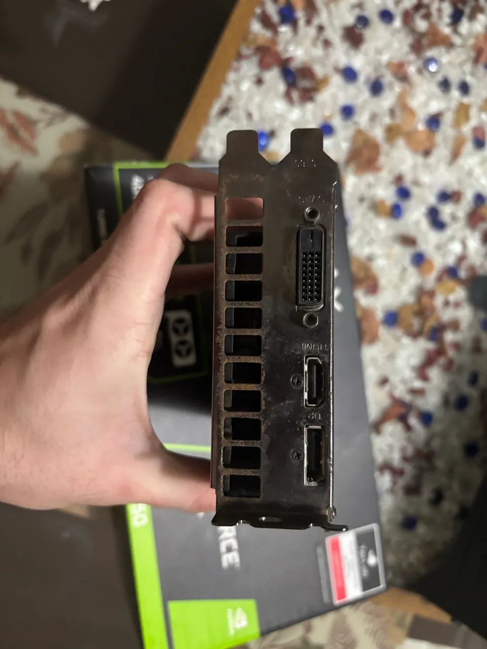 Nvidia Geforce GTX 1650 4GB Danificada - Foto 4