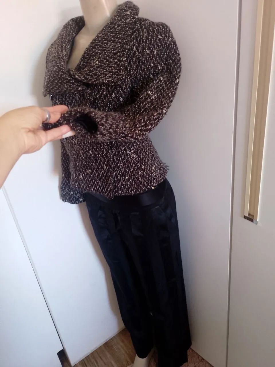 Conjunto de casaquinho e calça pantalona  - Foto 2