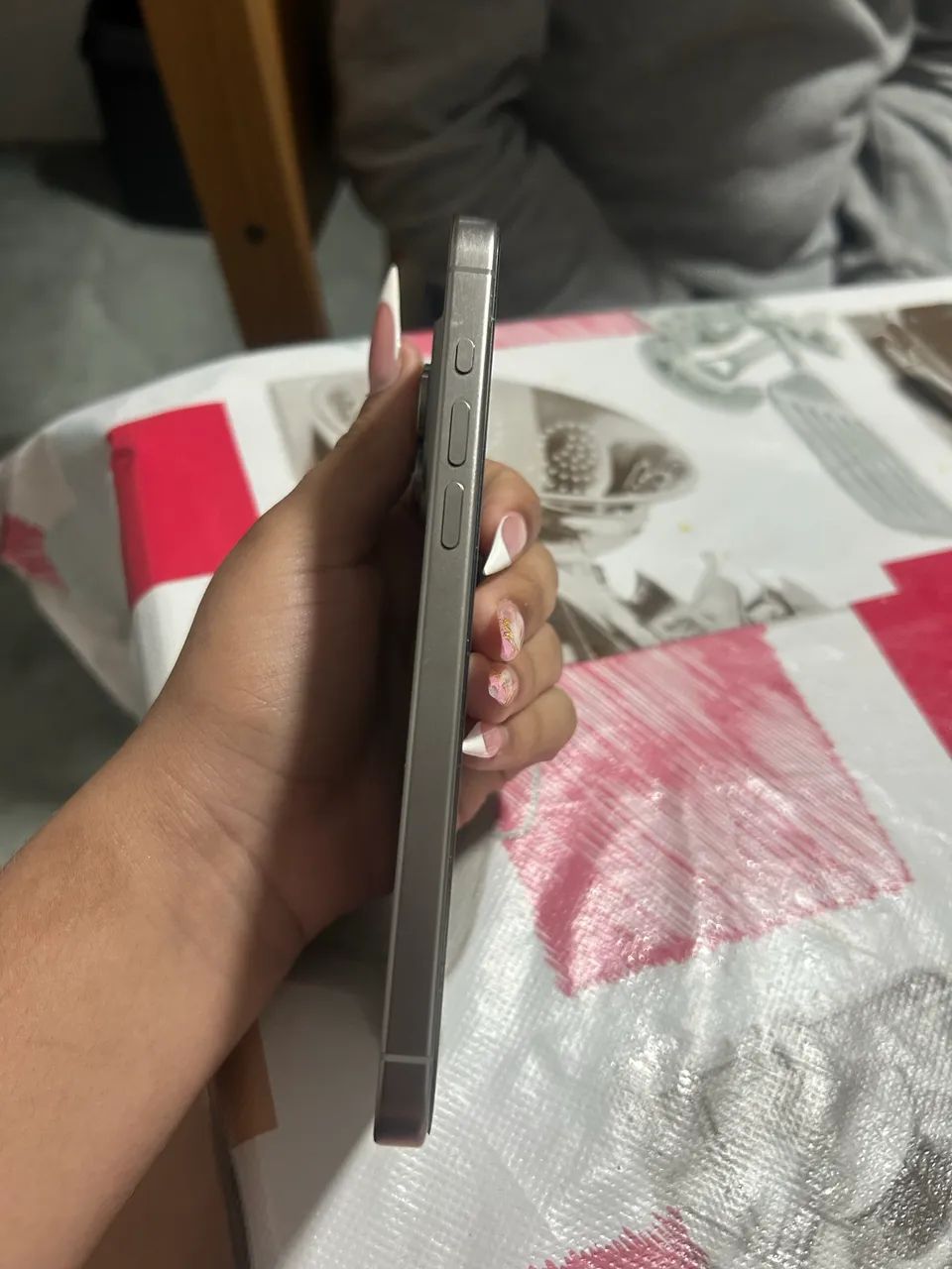 Vende se iPhone 15 pro max  - Foto 4