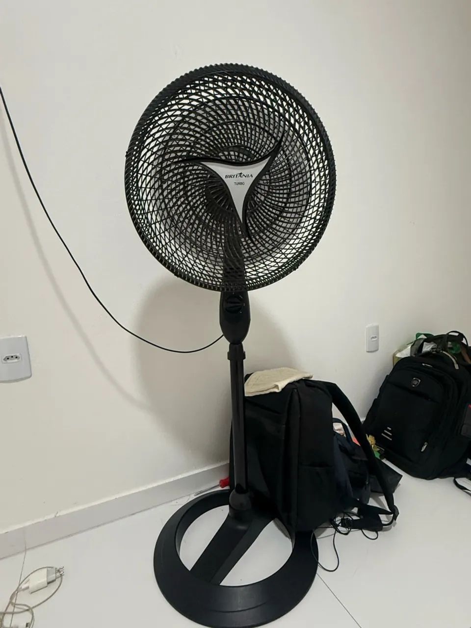 Ventilador de pé Britânia 