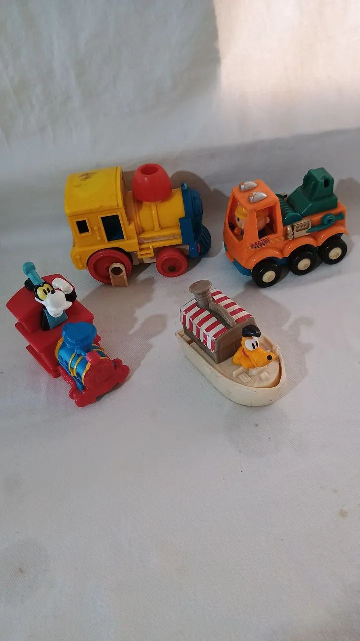 Lote de mini veículos bem antigos  - Foto 4
