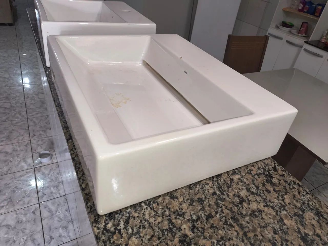 Duas cubas quadrada DECA