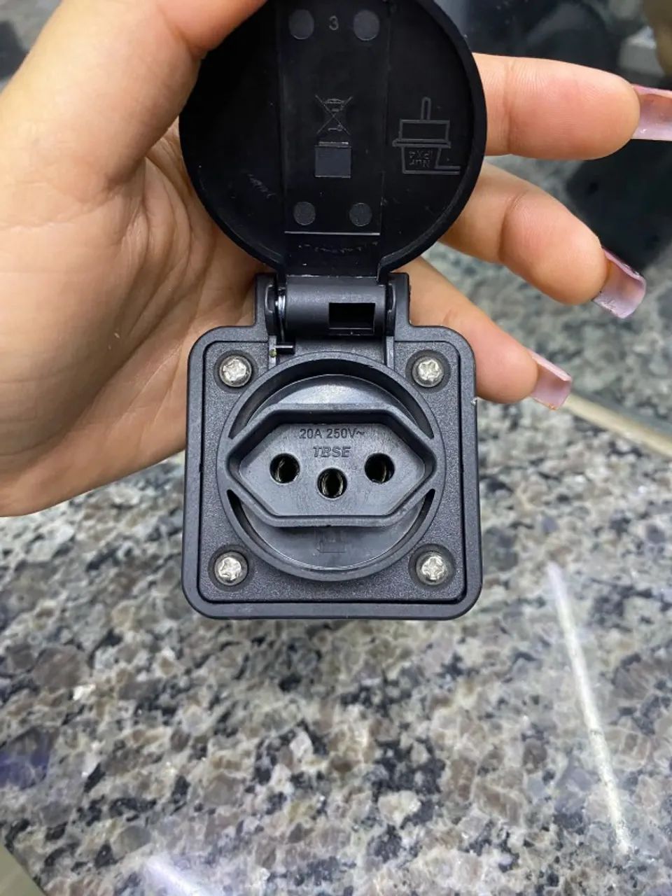 tomada para BYD - Foto 2