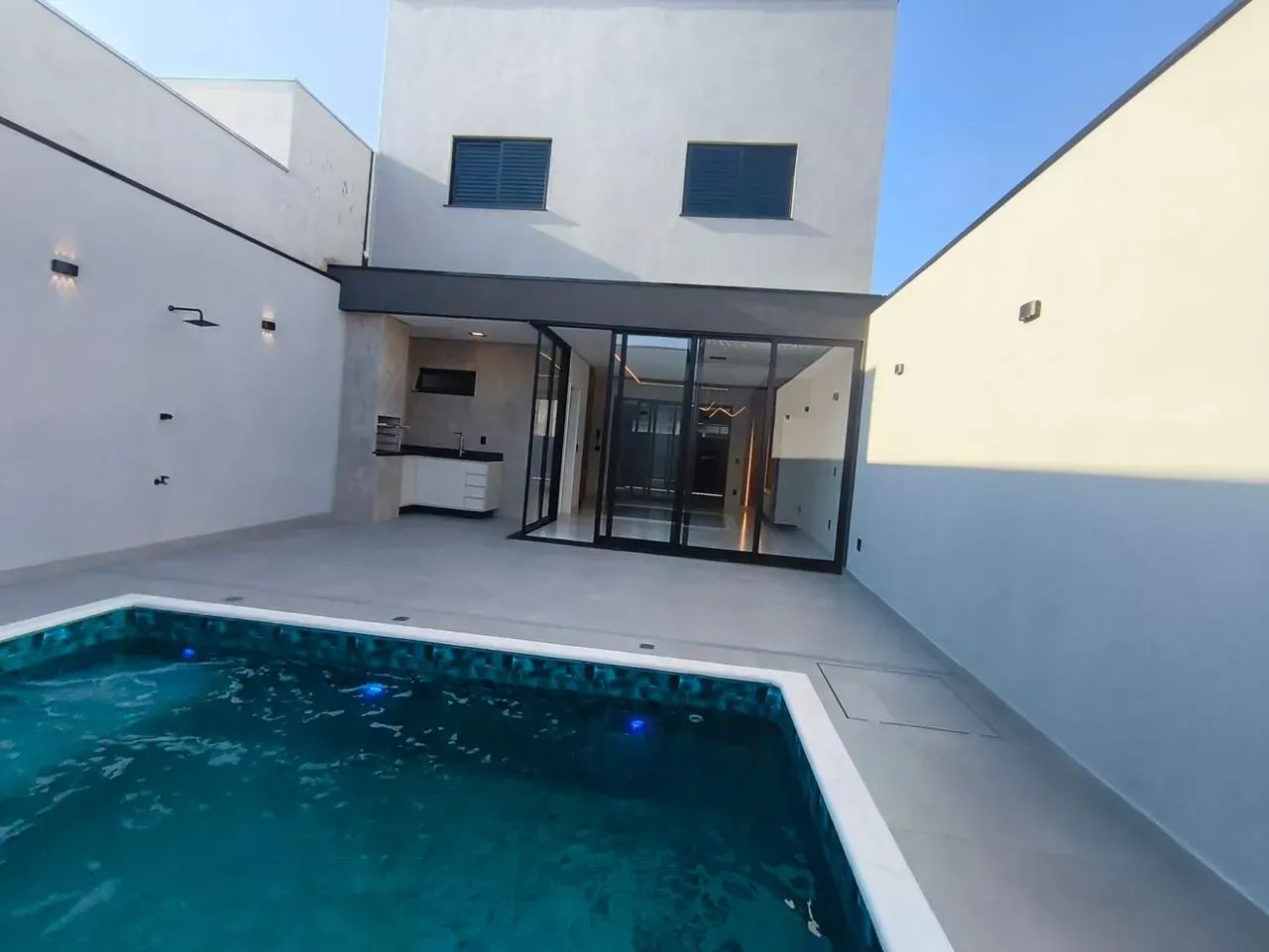 Sobrado Moderno e Completo com Piscina Aquecida  Pronto para Morar e Financiar! - Foto 4