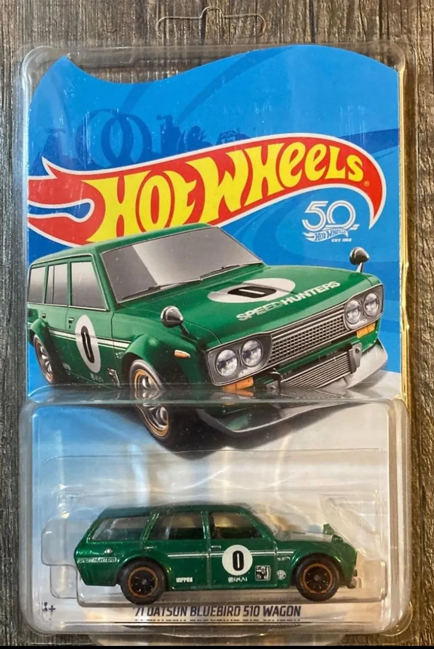 Hot Wheels GOLD CHASE DATSUN 510 WAGON DIECAST CAR CULTURE SERIES