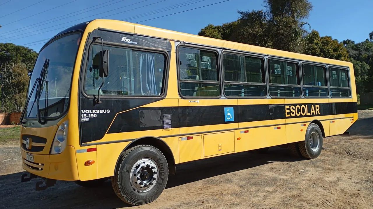 Ônibus  escolar vários modelos  - Foto 11