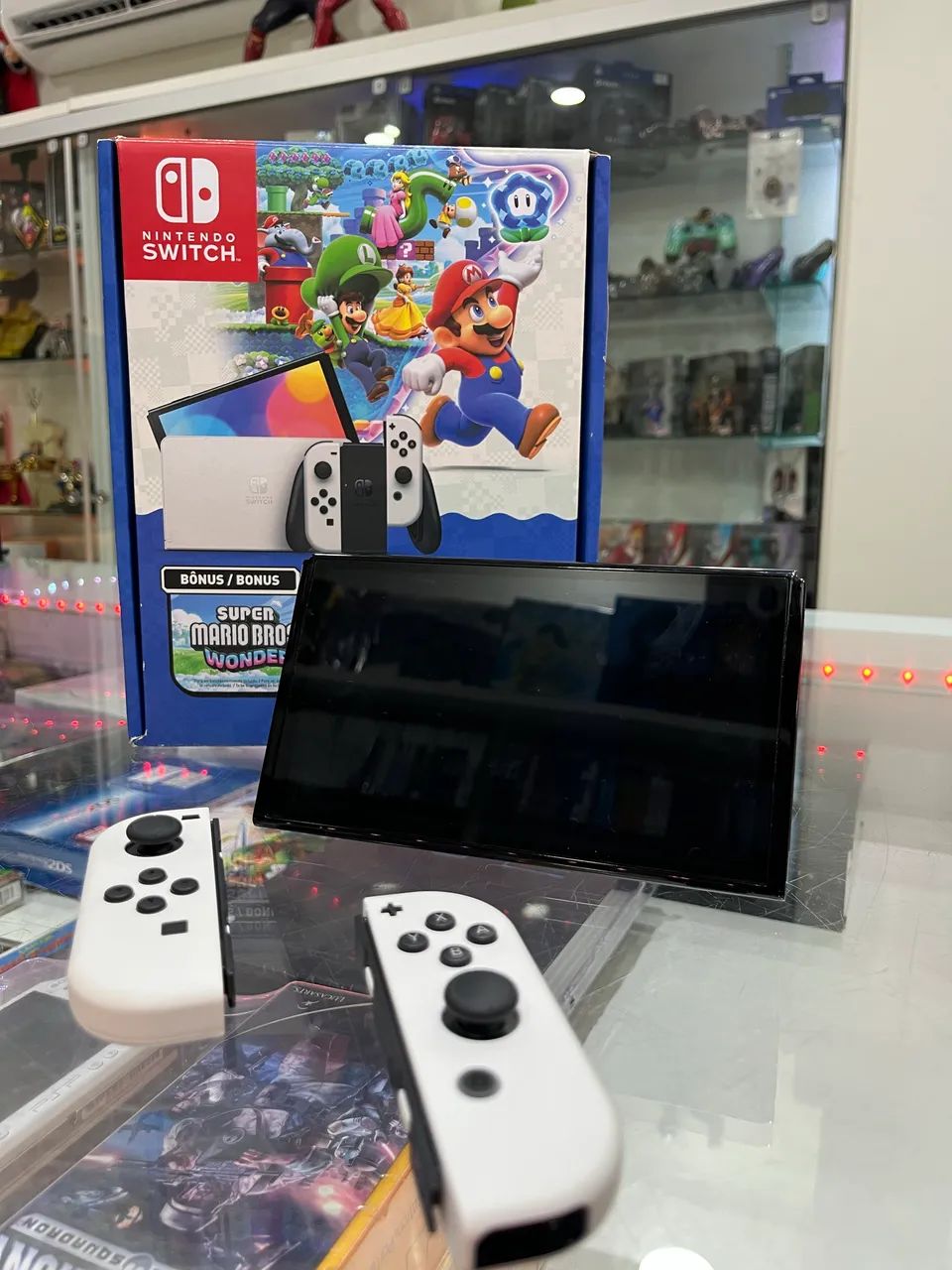Vídeo Game Nintendo Switch Oled Desbloqueado Usado - Foto 2