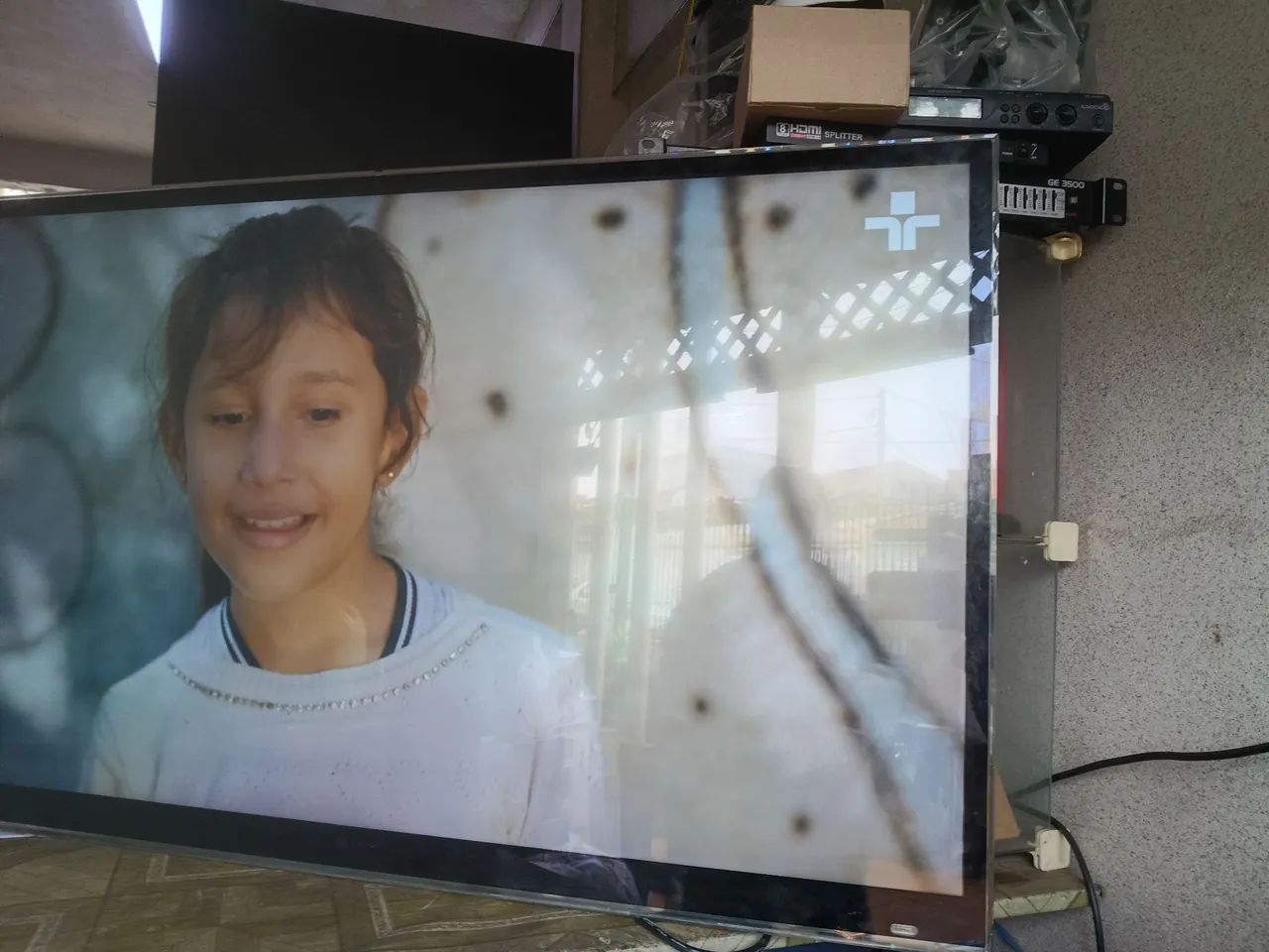 Tv de plasma de 47 polegadas,impressão de 50,não funciona  as entradas HDMI - Foto 2