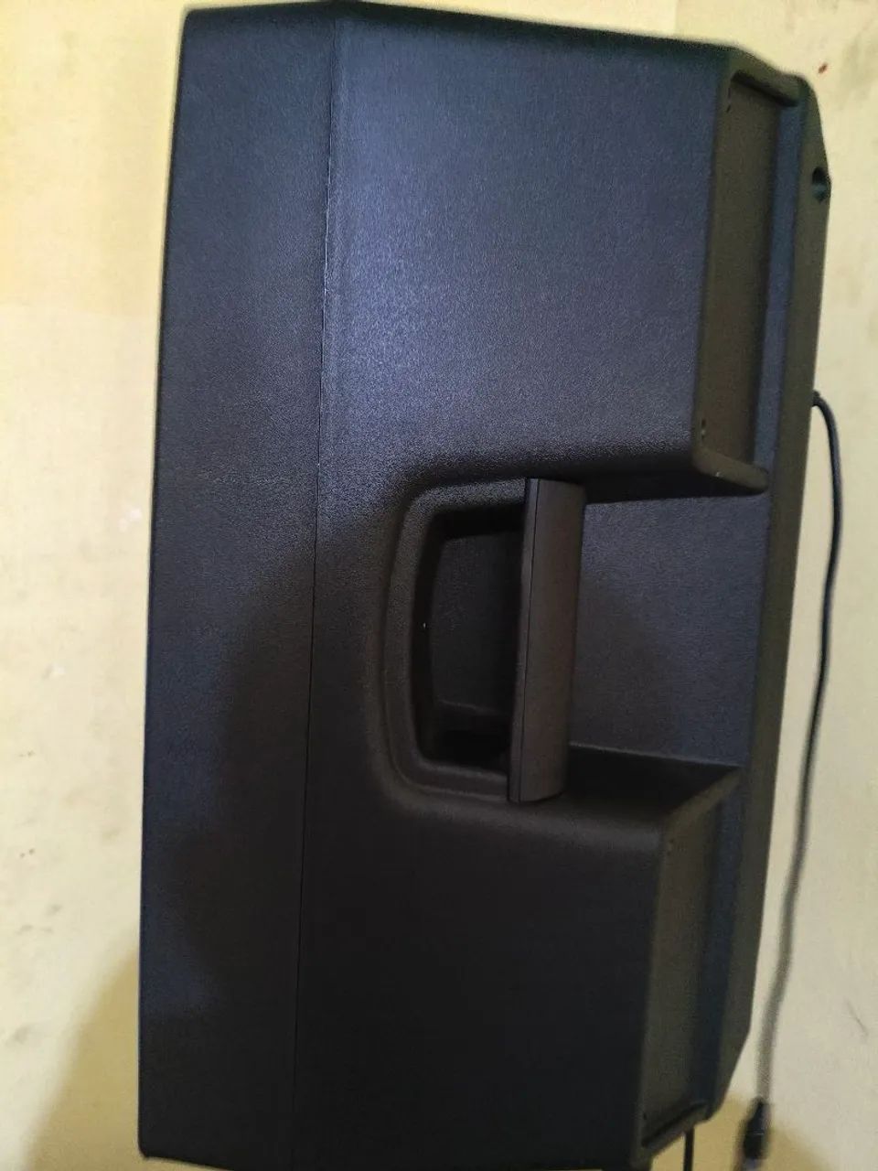 Caixa de som Rcf 712 - Foto 3