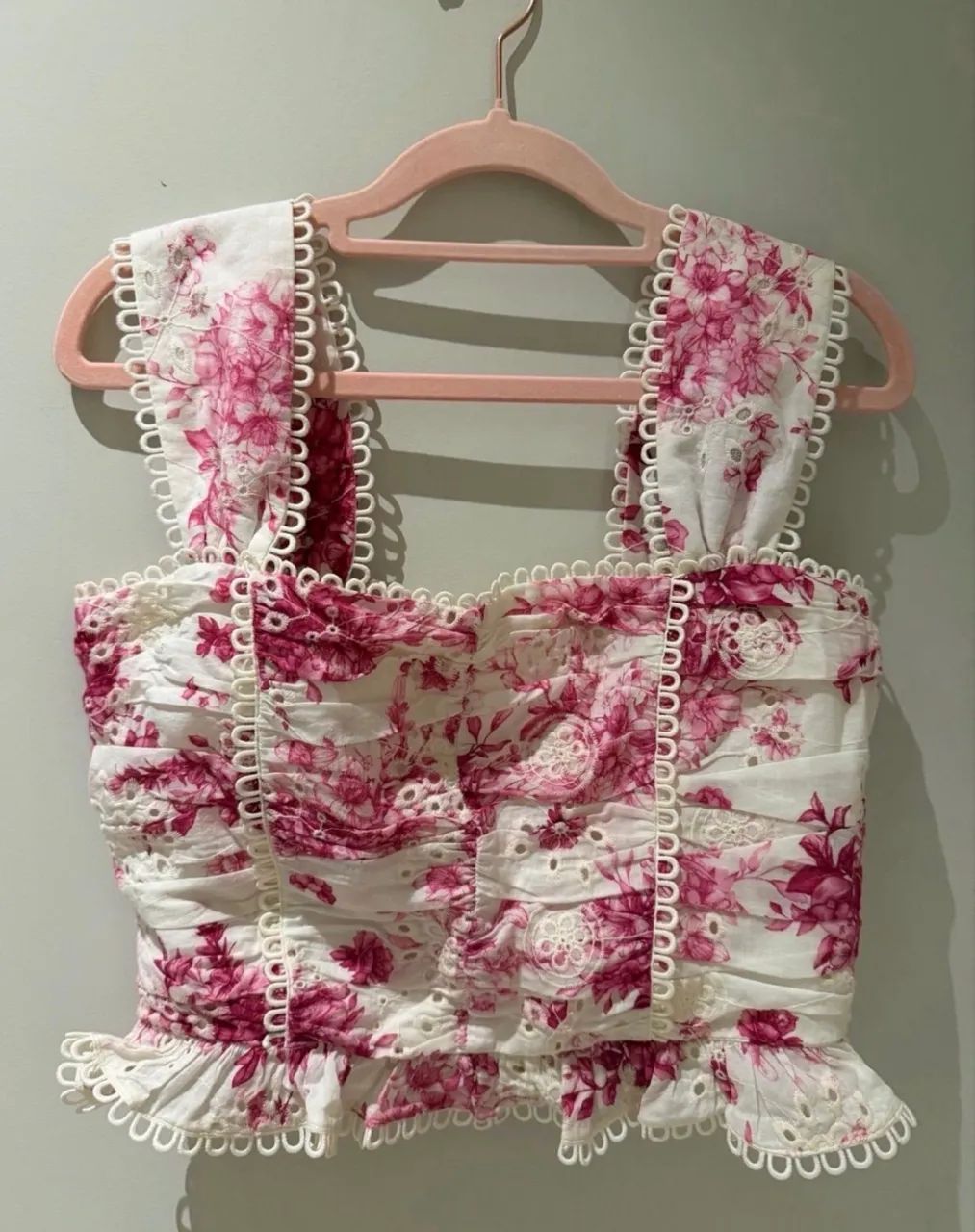 Cropped nv lá rouge floral 