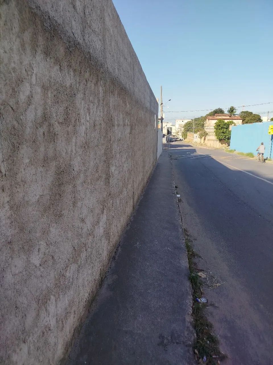 Lote murado próximo a prefeitura de Marataízes 