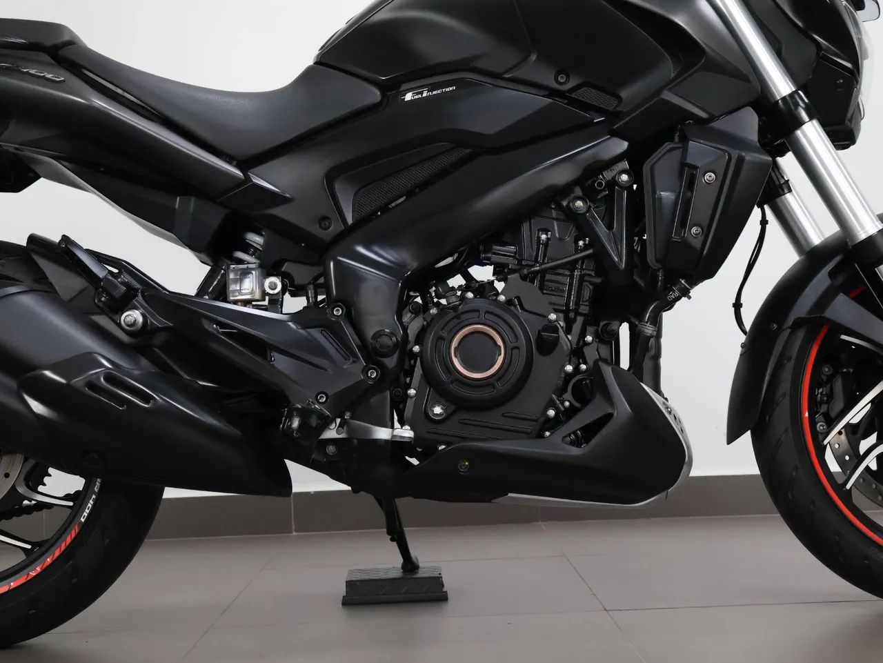 BAJAJ DOMINAR 400 ABS - Foto 3