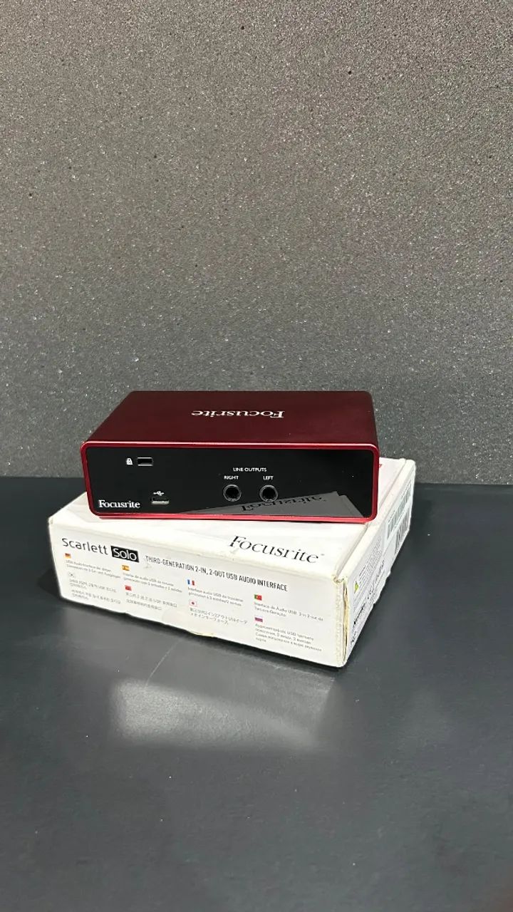 Interface de Áudio Focusrite Solo 3I3 - Foto 2