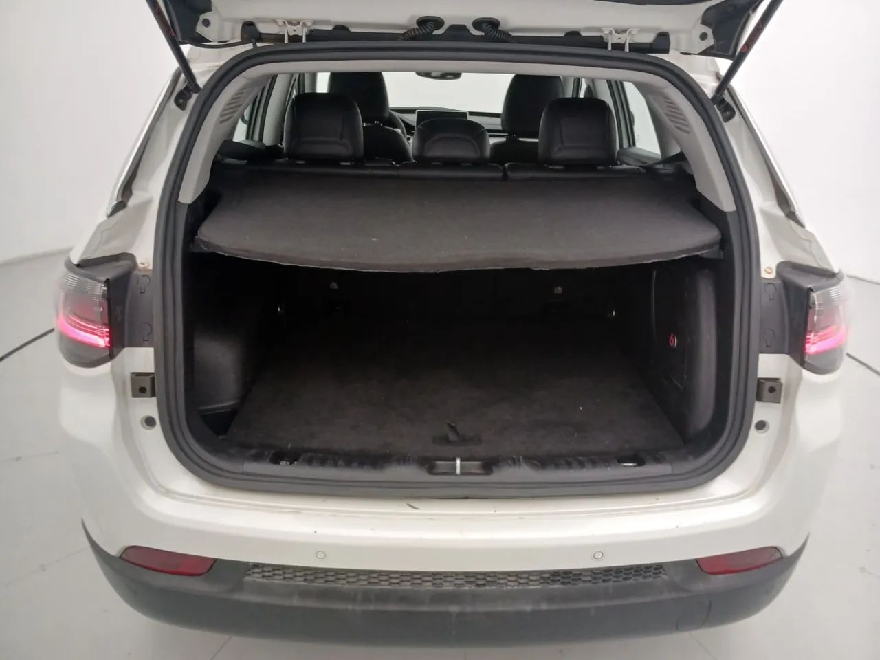 Jeep Compass LONG. T270 1.3 TB 4x2 Flex Aut., foto 9 de 18