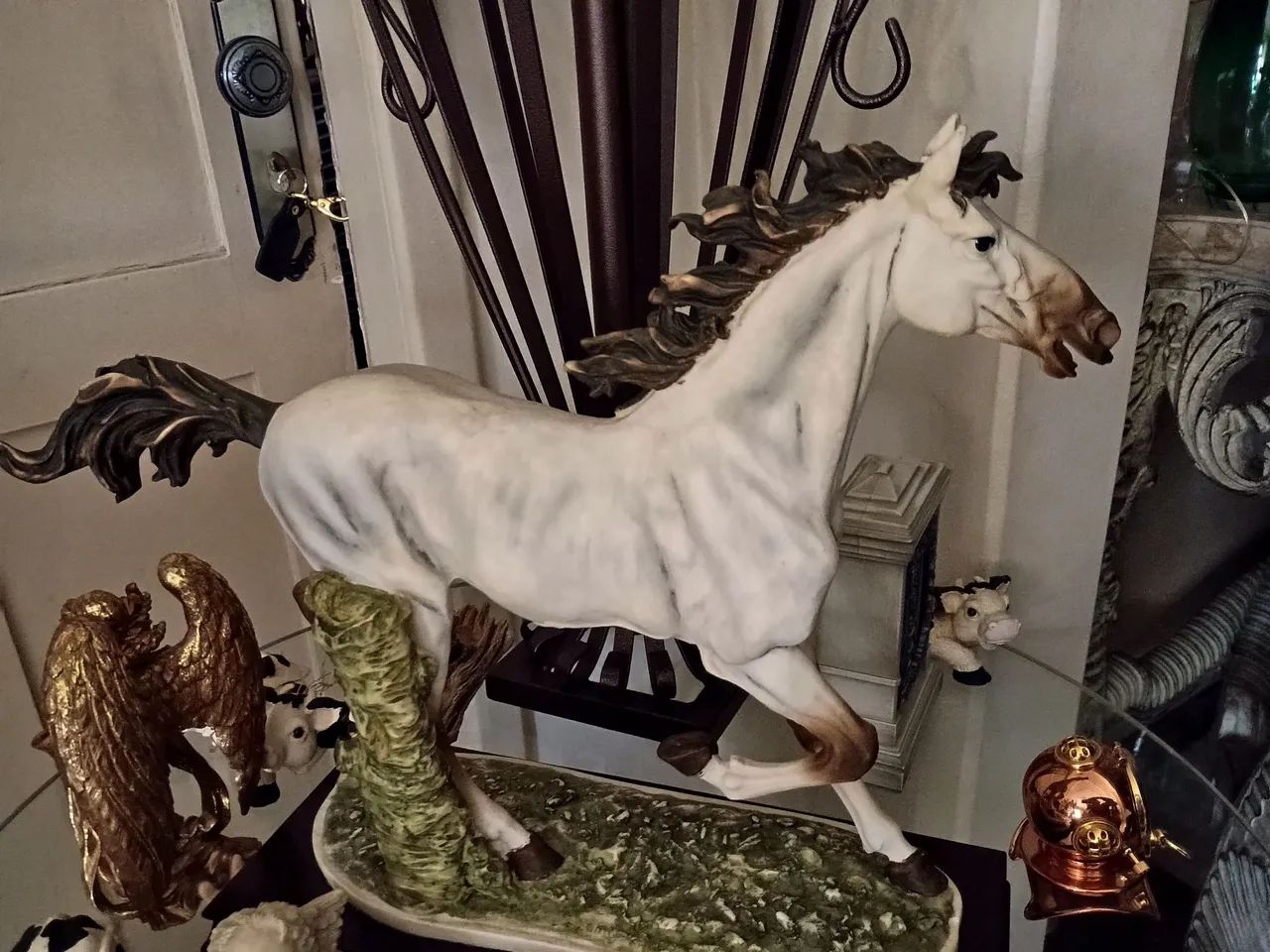 Peça decoração cavalo resina