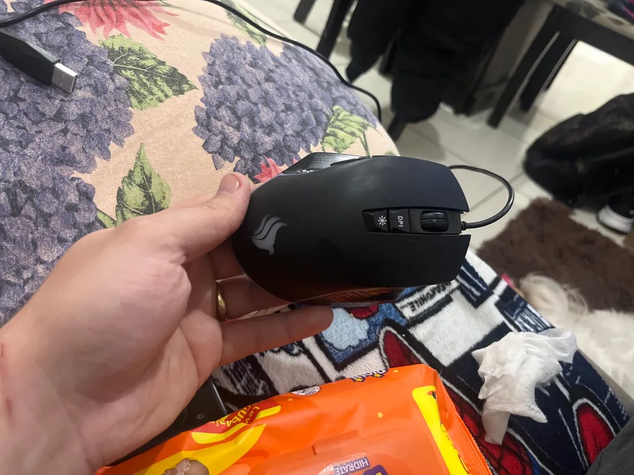 Vendo Kit Netuno com mouse-pad rgb, mouse gamer rgb e teclado rgb - Foto 2